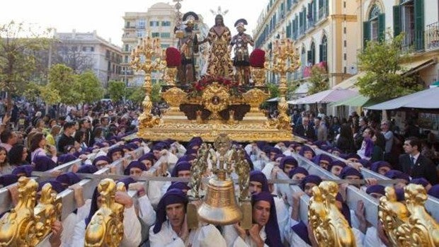 Todos los horarios y recorridos de las 16 cofradías que participan en la procesión magna de Málaga