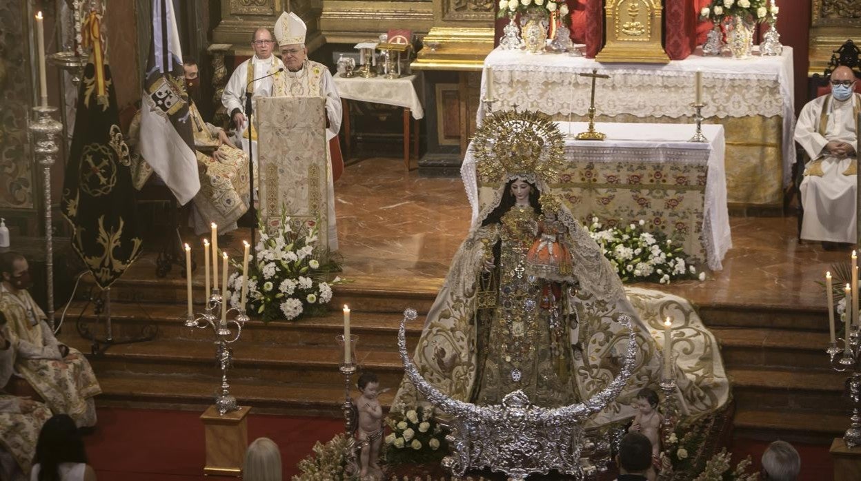 Nuestra Señora del Carmen, el 14 de julio de 2021 en la misa del obispo en la iglesia de San Cayetano