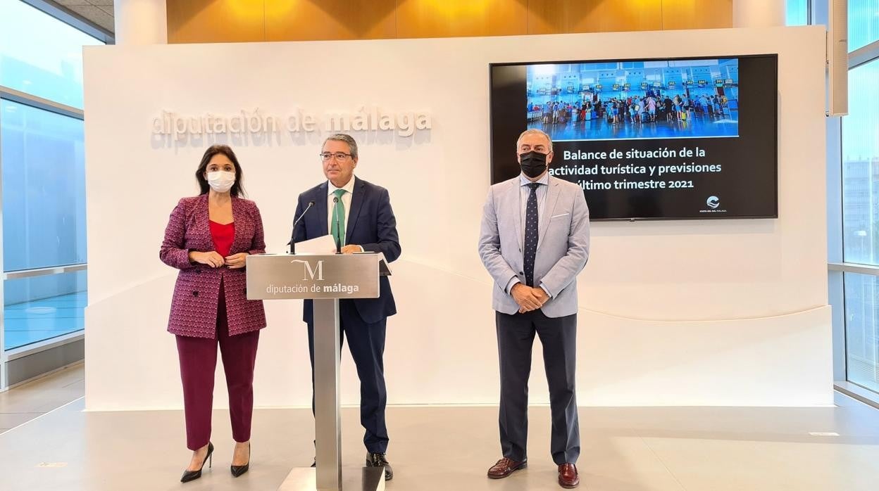 El presidente de Turismo Costa del Sol, Francisco Salado, este viernes durante la rueda de prensa