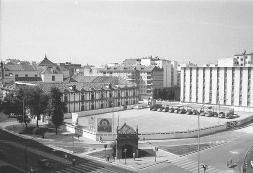 La ermita del Pretorio, en su ubicación original, junto al Palacio de la Merced