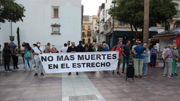 Nueva concentración en Algeciras para condenar la muerte de migrantes en el mar