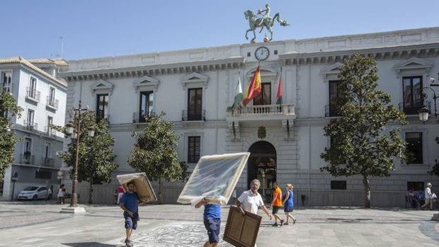 Granada subirá un 50% el IBI a viviendas vacías de grandes propietarios