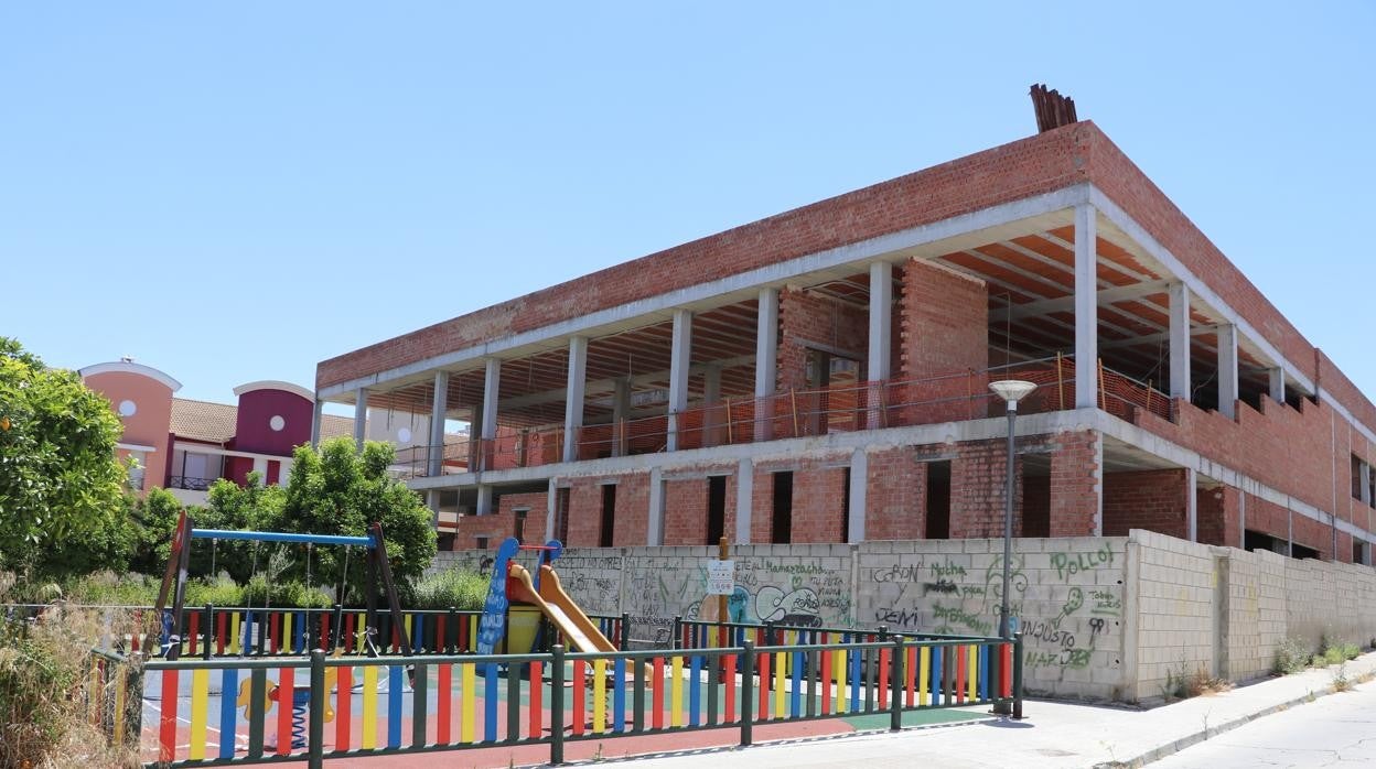 Estado actual del edificio de la Seguridad Social en Lucena