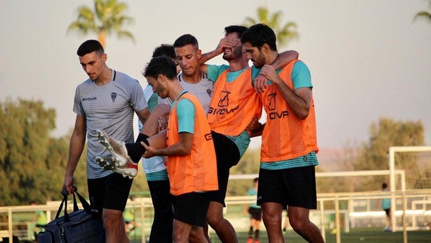 La maldición de las lesiones continúa: Visus se rompe en el entrenamiento del Córdoba CF