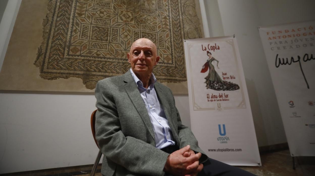 Juan Torres Orta, durante la presentación de su libro en la Fundación Antonio Gala en Córdoba