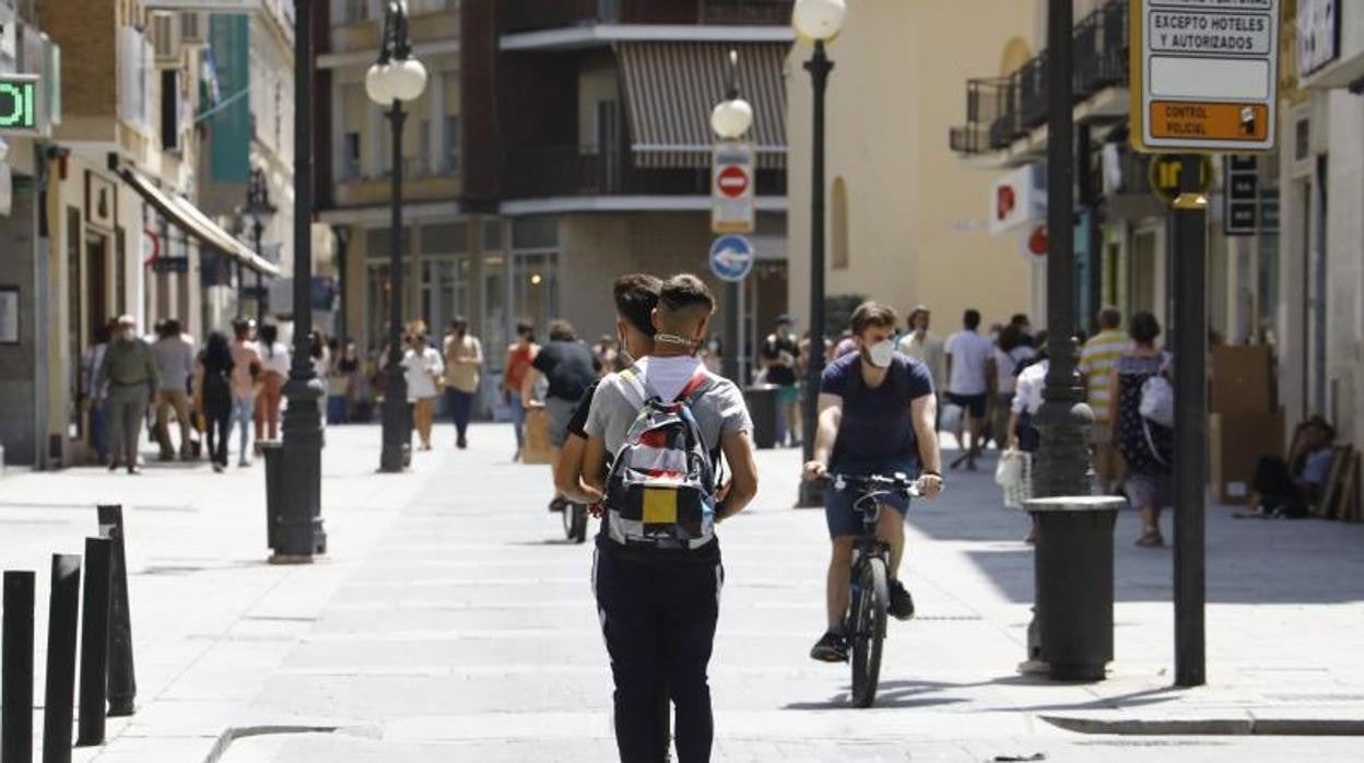 Usuariso de vehículos de movilidad personal en el Centro de Córdoba en junio de este año