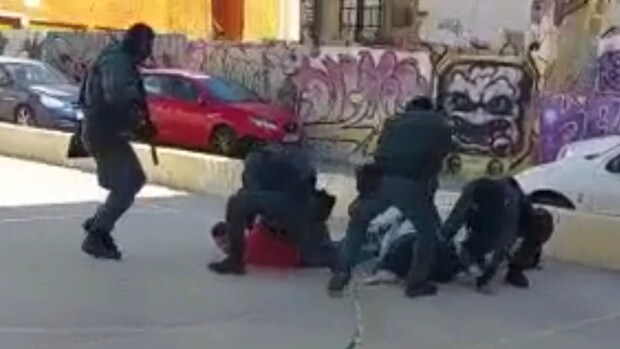 Así fue la detención de los dos presuntos yihadistas en pleno centro de Málaga