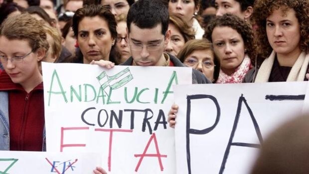 La herida de ETA sigue abierta para más de 2.000 víctimas de Andalucía