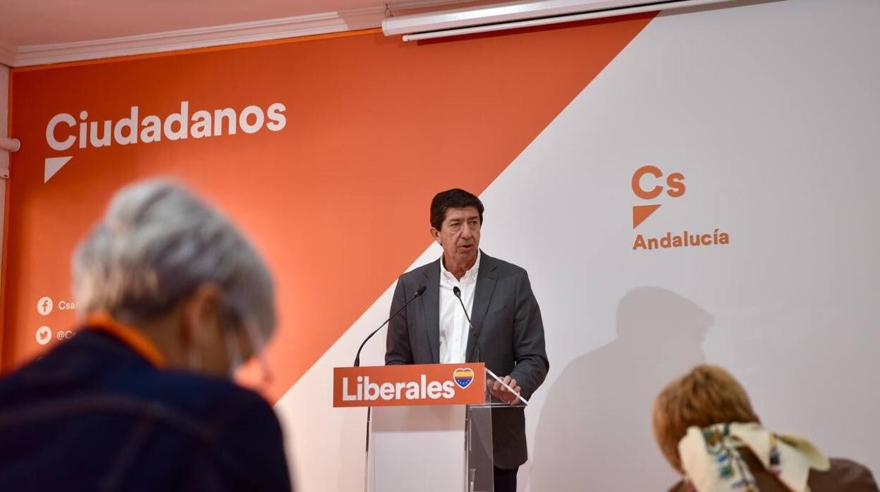 El líder de Ciudadanos en Andalucía, Juan Marín, durante la presentación de la proposición de ley este lunes