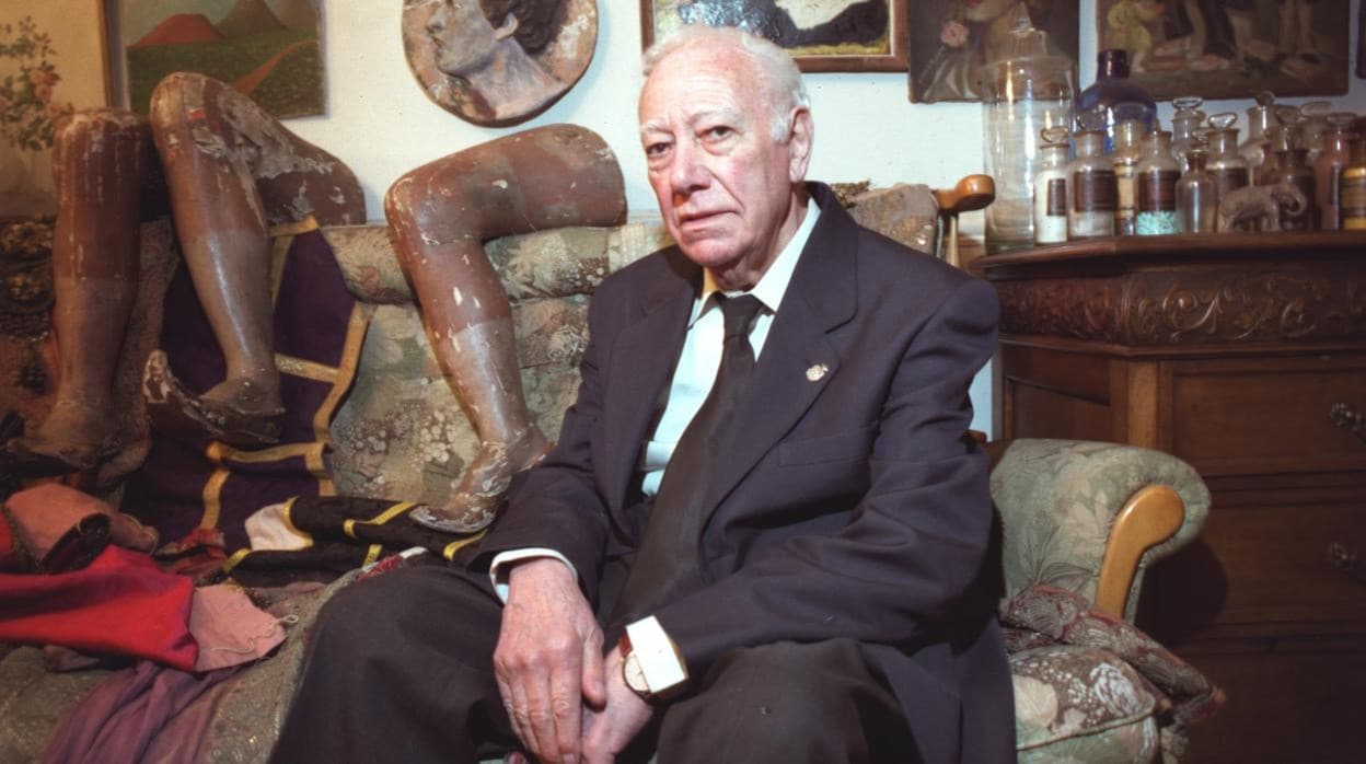 Julio Aumente, en su casa de Madrid en noviembre de 2002