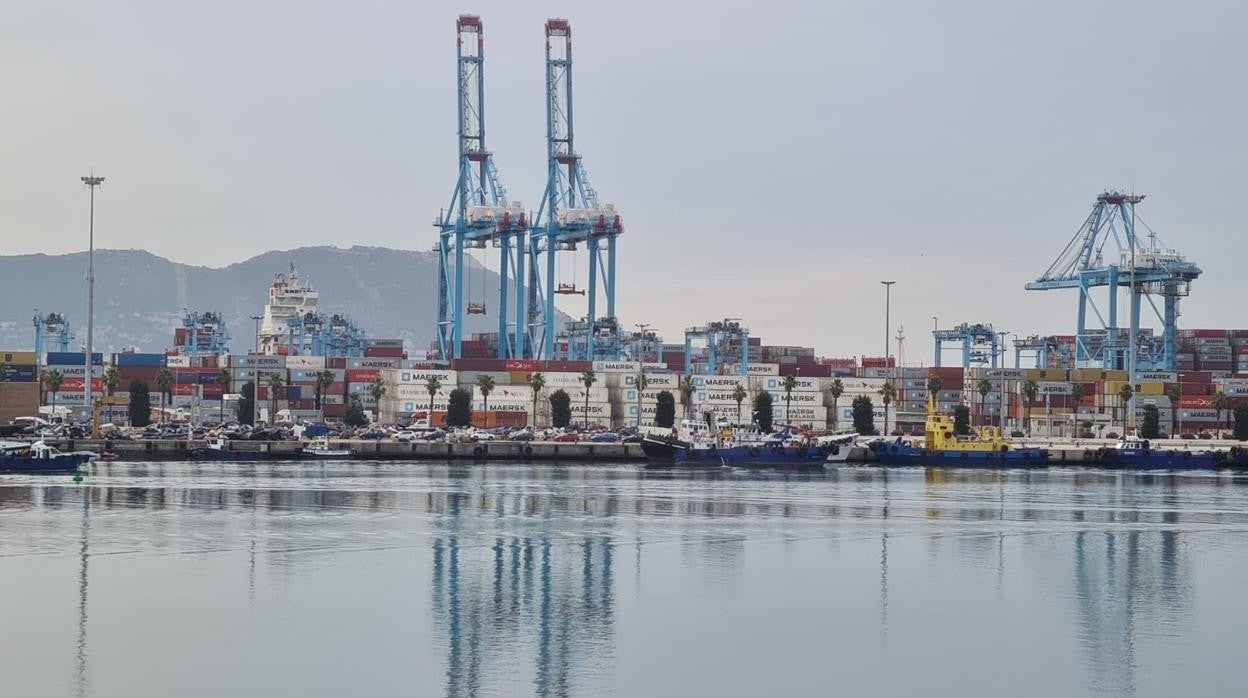 Imagen parcial del puerto de Algeciras