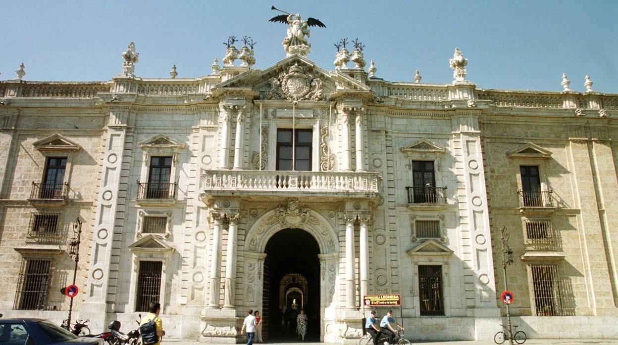 Fachada del Rectorado de la Universidad de Sevilla