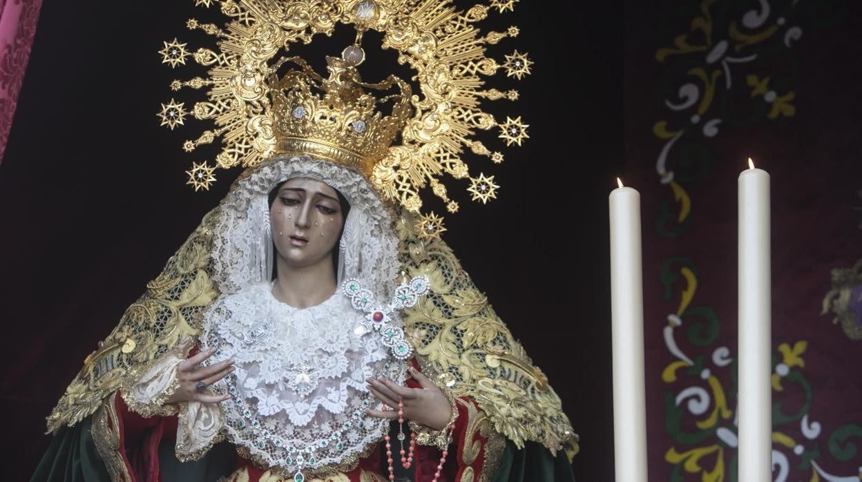 María Santísima de la O, en el altar de cultos de marzo de 2021