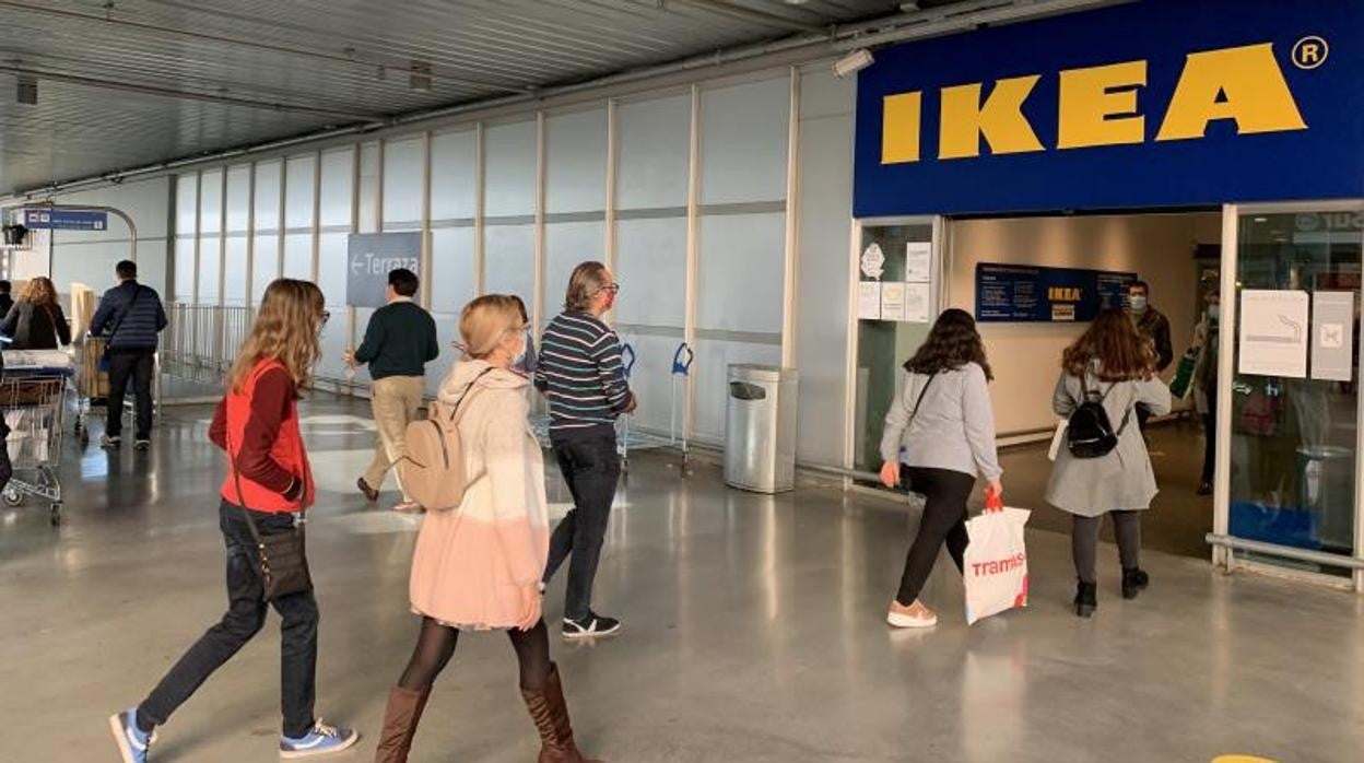 Entrada del Ikea de Castilleja de la Cuesta