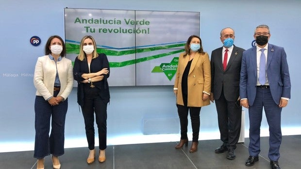 Reforestación, depuración de aguas y transporte público: pilares de la Andalucía verde que plantea el PP