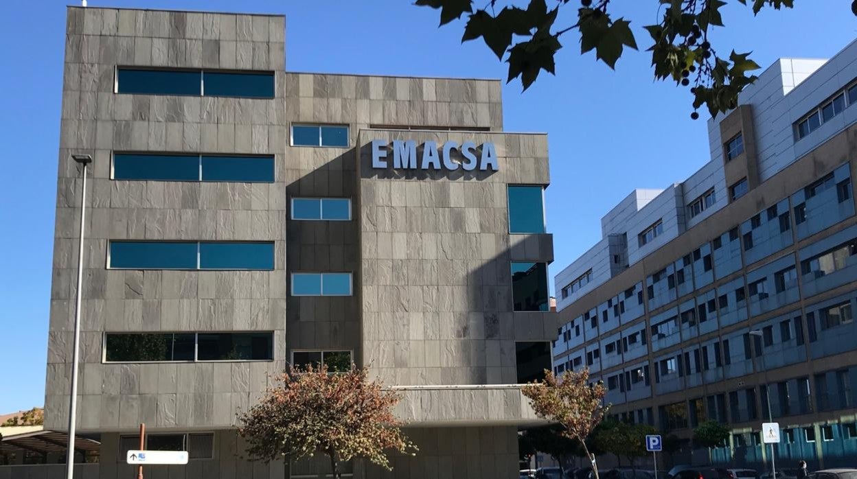 Sede de Emacsa en la calle Plateros de Córdoba