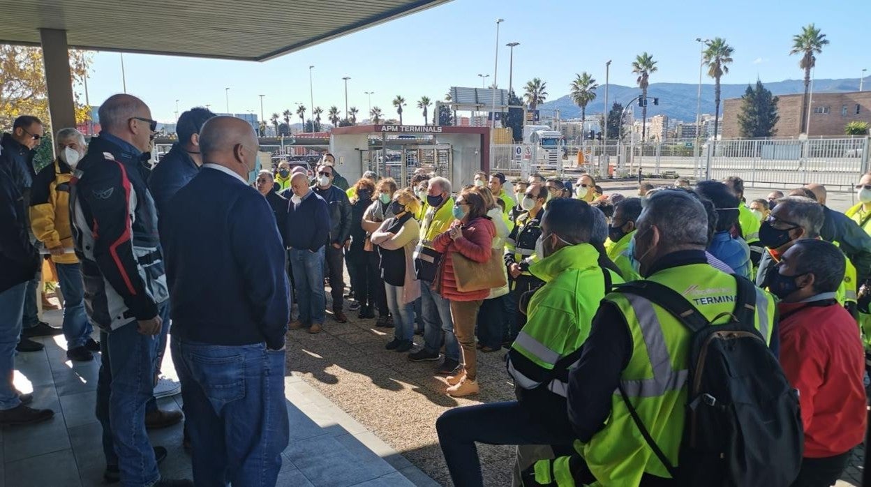 Imagen de la asamblea en la que la plantilla ha ratificado el acuerdo por unanimidad