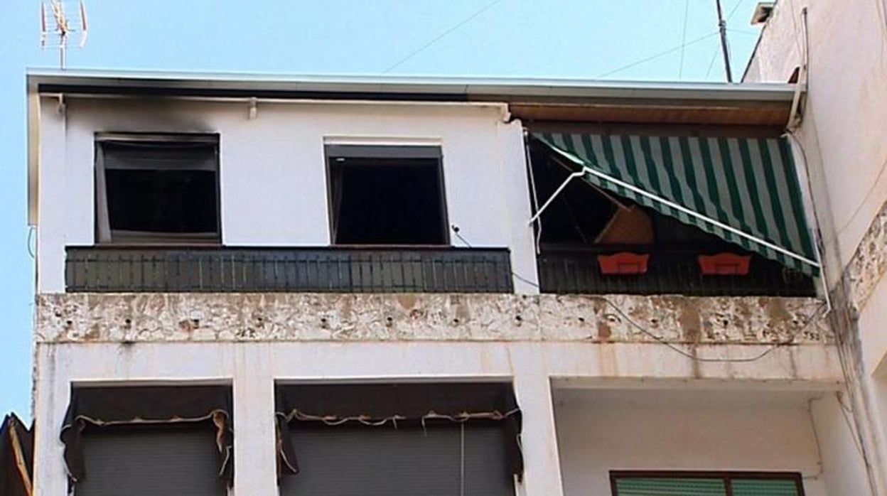 Incendio en una vivienda en una imagen de archivo