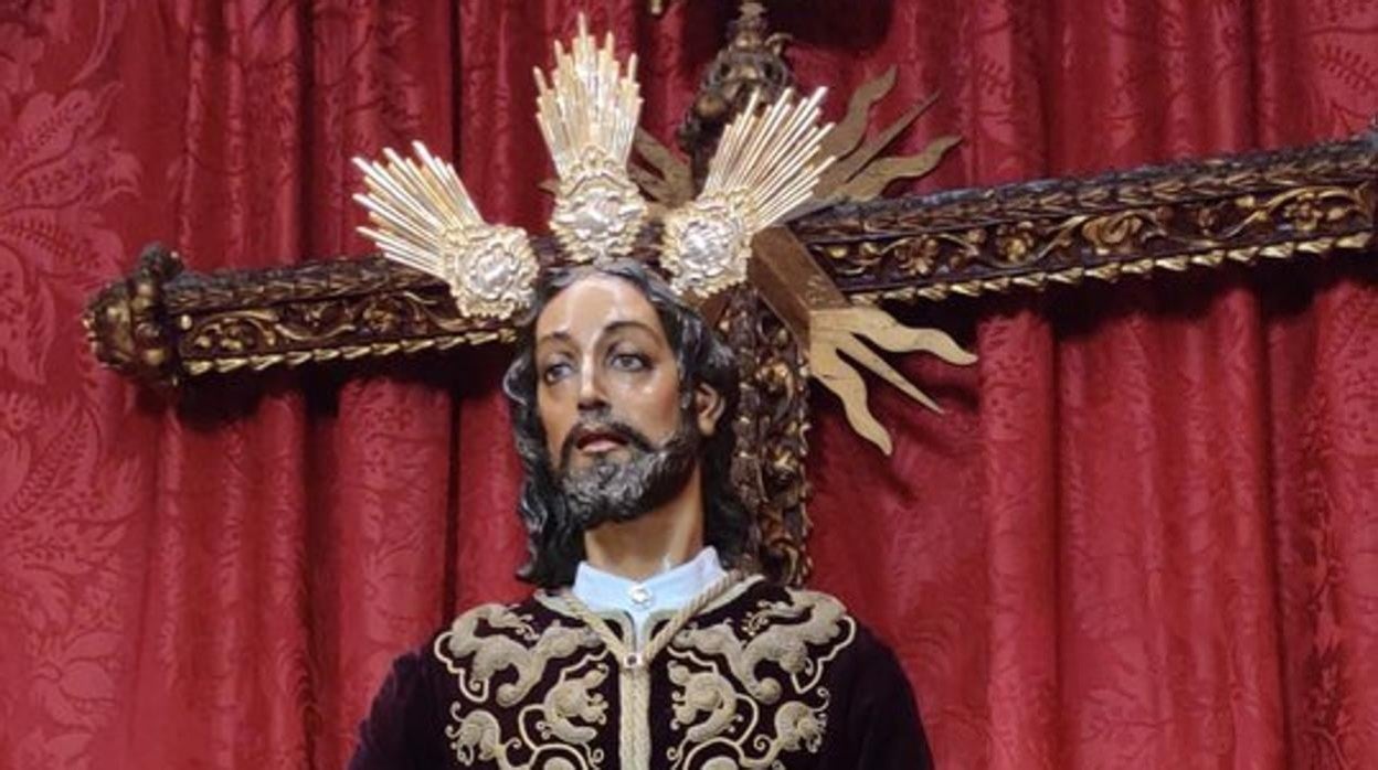 Nuestro Padre Jesús de la Sentencia, en su altar de la parroquia de San Nicolás