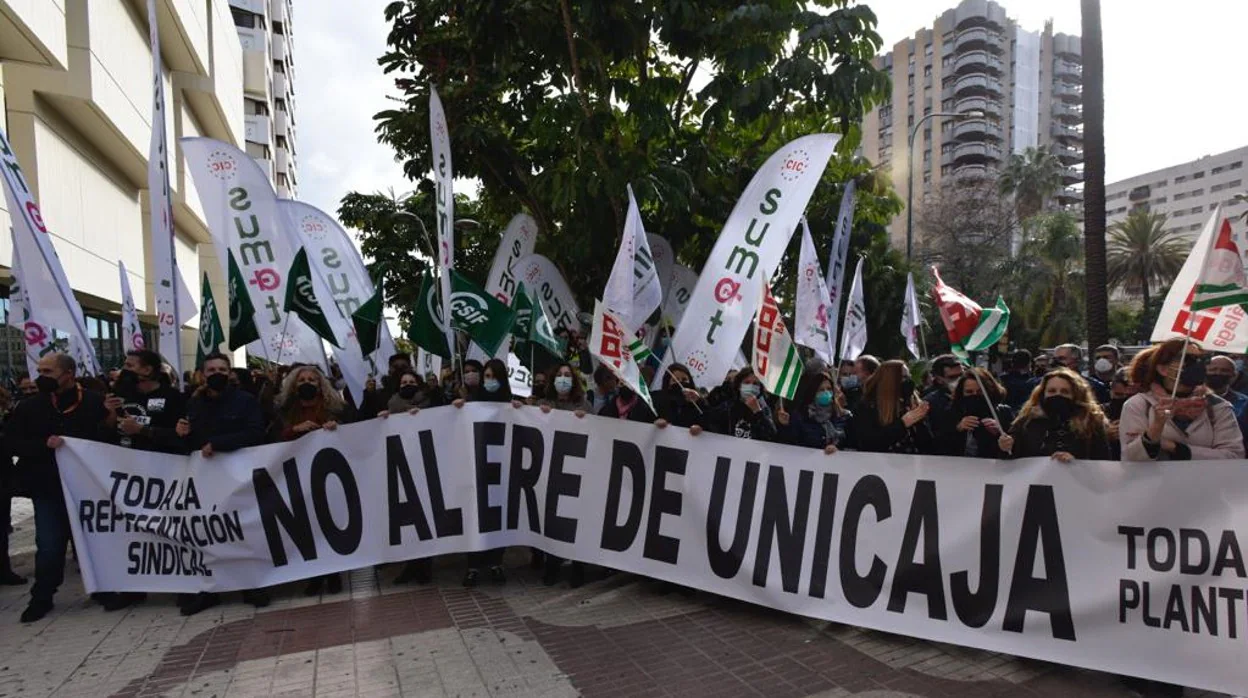Protestas contra el ERE de Unicaja en Málaga
