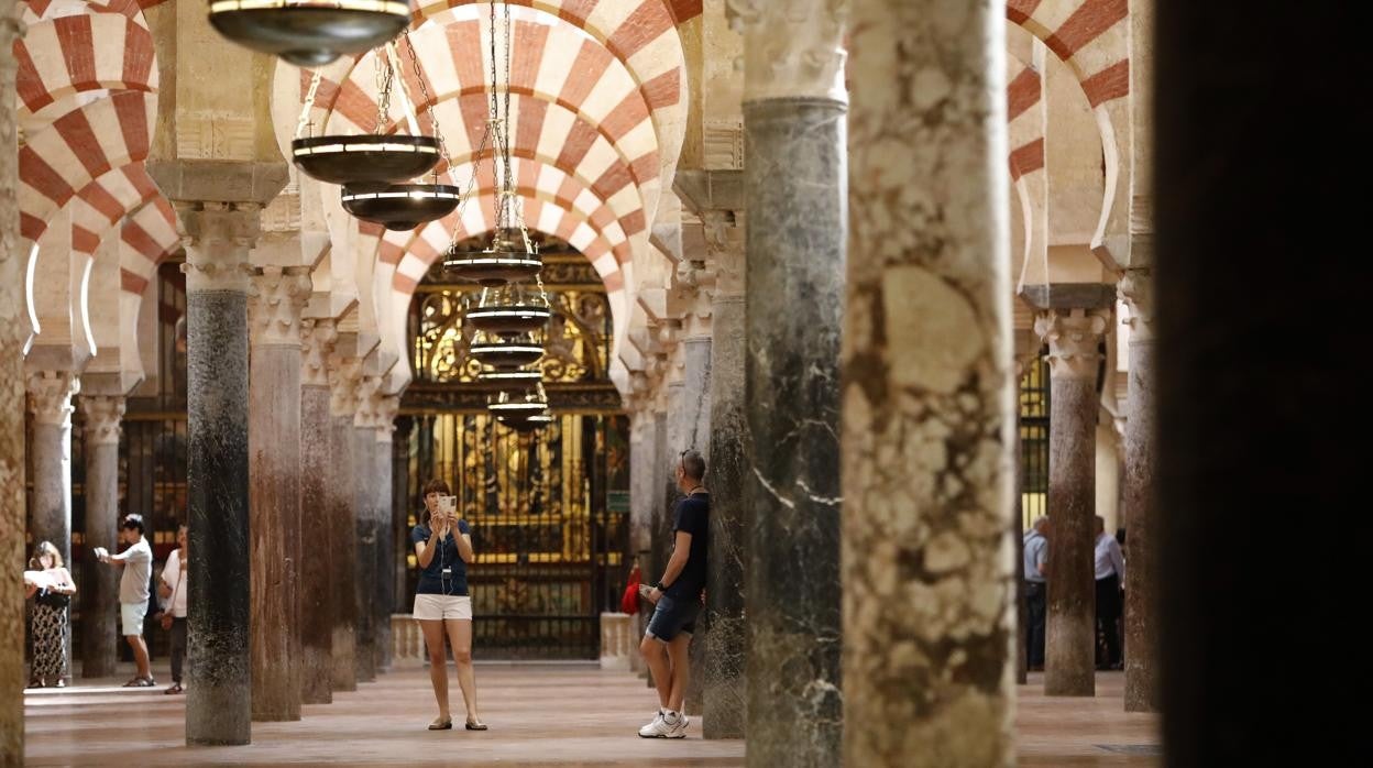 Bosque de columnas de la Mezquita-Catedral de Córdoba