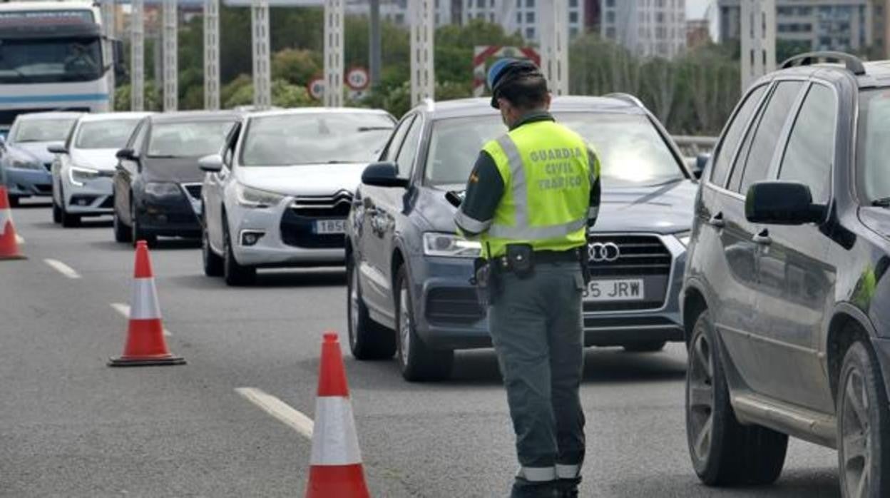 Control de tráfico de la Guardia Civil