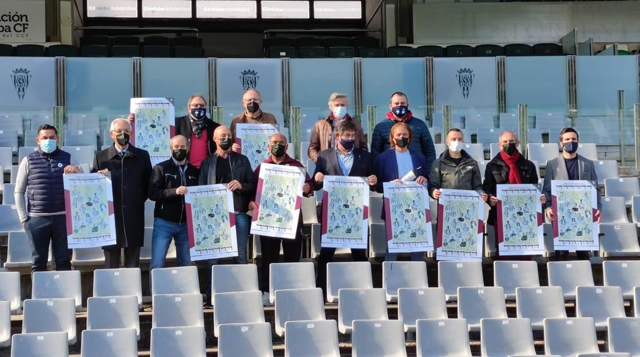 Presentación de los calendarios solidarios en El Arcángel