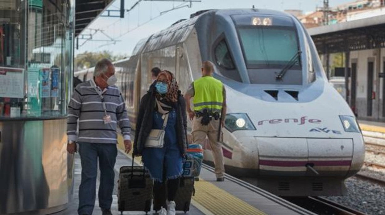 El AVE de Granada sigue sin coger vuelo tras la pandemia