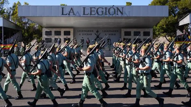 Parada militar en Almería con motivo de la Inmaculada, patrona del Arma de Infantería de La Legión