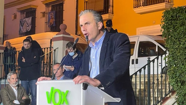 Ortega Smith da el 'mitin' en Andalucía: «Juanma te vamos a mandar a casa con Marín y Susanita»