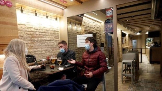 Los hosteleros de Córdoba ven positiva la implantación del pasaporte Covid para restaurantes y ocio nocturno