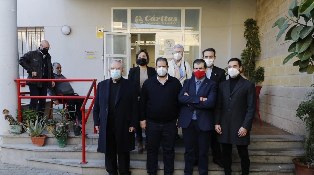 Los participantes en la presentación de la campaña solidaria de Cáritas