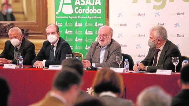 César Lumbreras afirma en un foro de Asaja Córdoba que «no ha habido negociación en la nueva PAC»