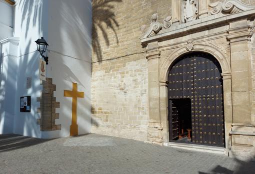 Rincón donde estaba la Cruz de las Descalzas y persiste una pintura