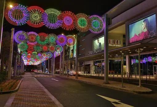 Parte de la iluminación montada por Ximenez Group en Doha (Qatar)