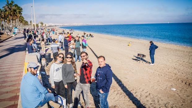 Vuelven las moragas a Roquetas de Mar desafiando el Covid