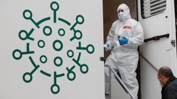 Andalucía reduce la cuarentena por Covid a siete días en casos confirmados y en contactos no vacunados