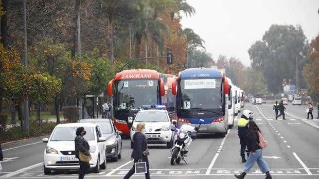 Los autobuses turísticos pierden hasta el 95% de sus servicios en Córdoba por la sexta ola