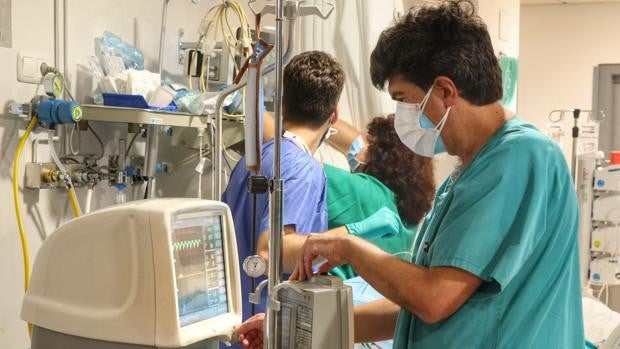 Cuatro muertes más y un significativo aumento de la presión hospitalaria en Córdoba en las últimas horas