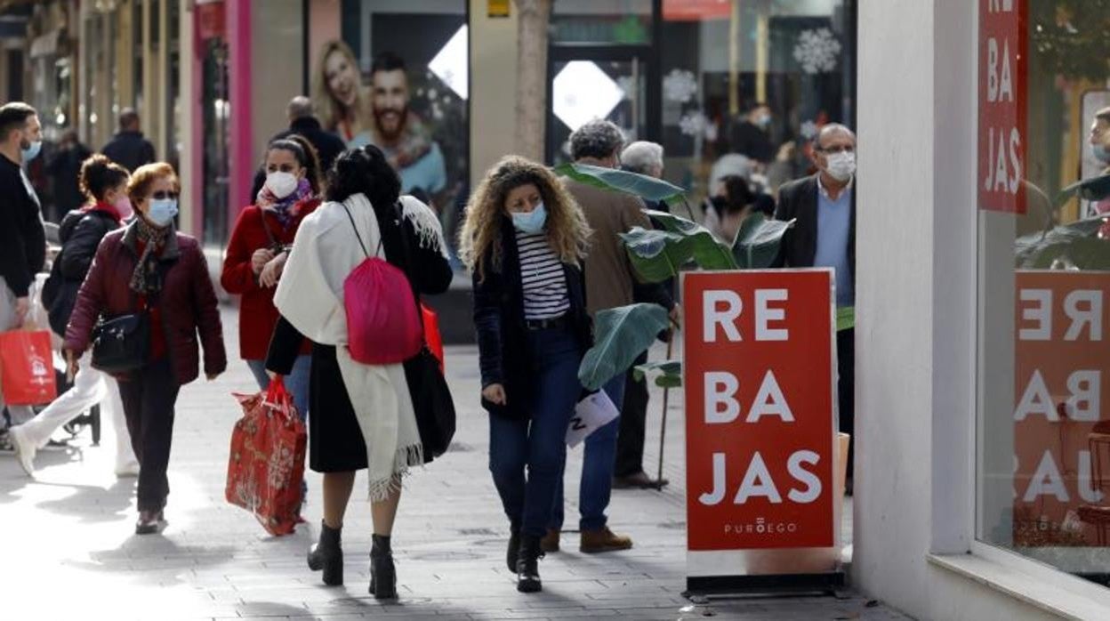 El Centro comercial de Córdoba durante las rebajas de este enero