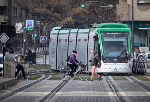 El metro de Granada a su paso por Constitución