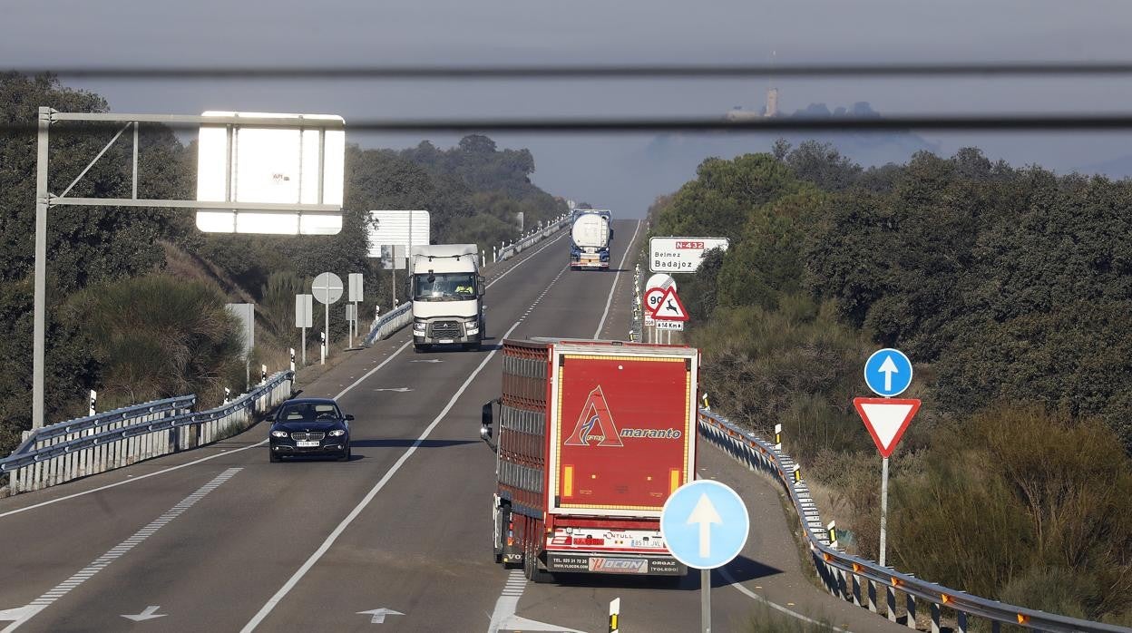 Trazado actual de la carretera N-432, por la provincia de Córdoba