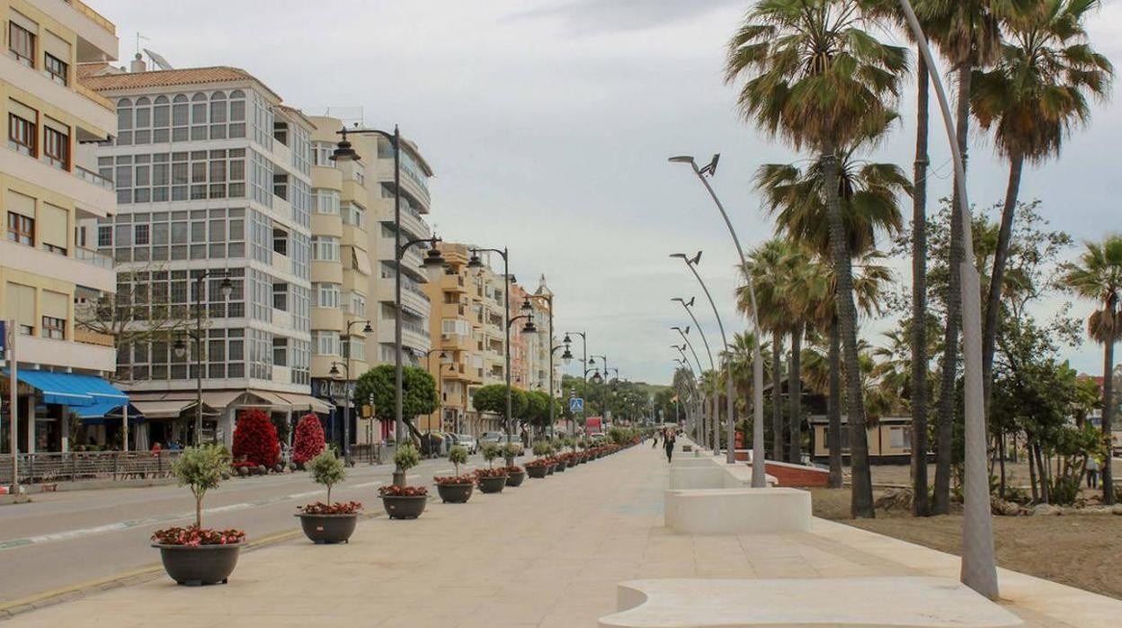 El paseo marítimo de Estepona