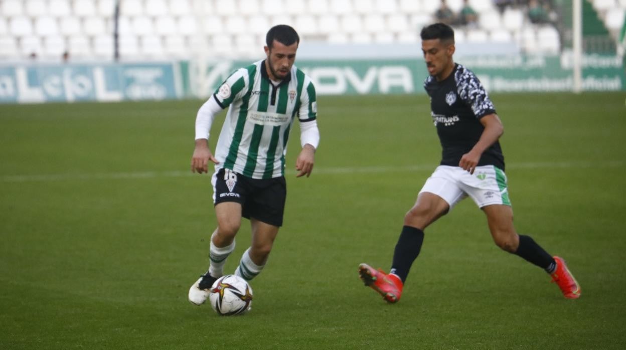 Carlos Puga, en el partido del Córdoba CF ante el Cacereño