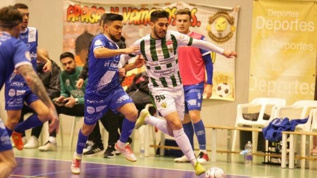 El Córdoba Patrimonio remonta y se lleva la victoria frente al Manzanares (4-2)