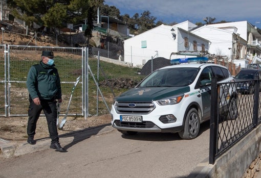 La Guardia Civil en el lugar de los hechos esta mañana