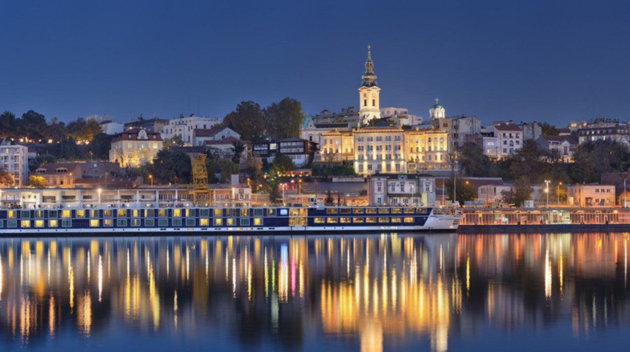 Panorámica de Belgrado sobre el río Sava