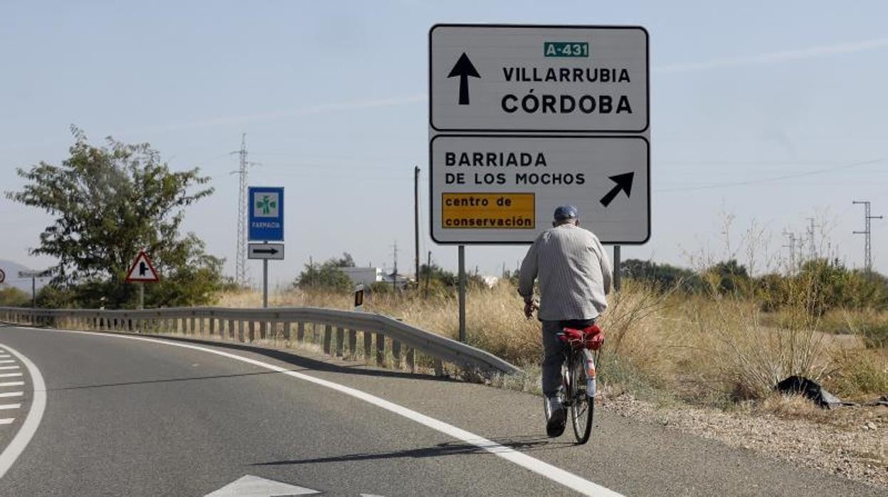 Cruce de Villarrubia de Córdoba y la barriada de Los Mochos