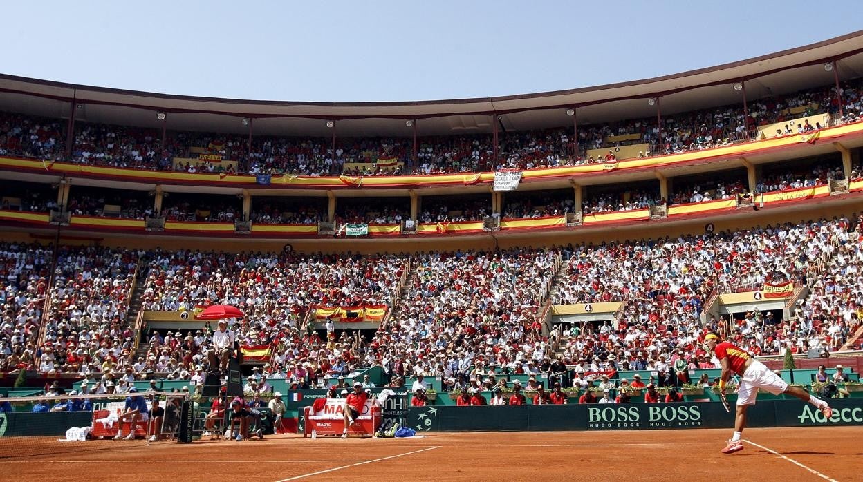 Nadal, en la Copa Davis celebrada en Córdoba en 2011