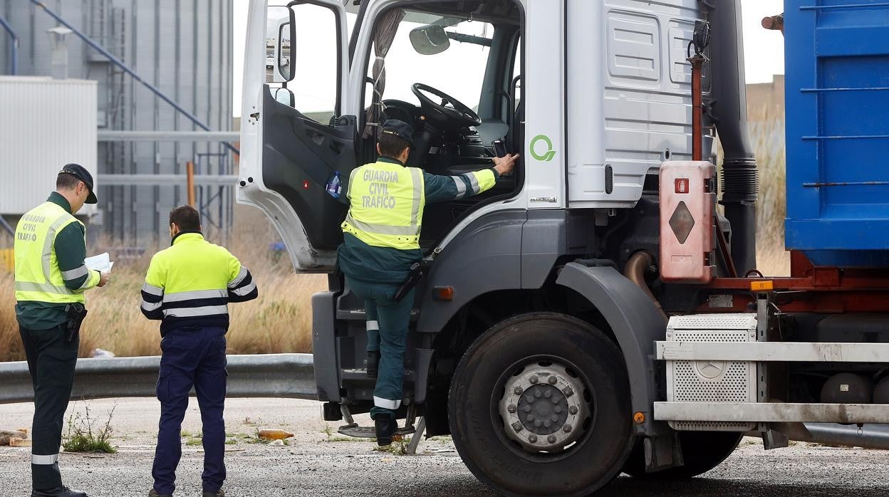 Control de tráfico de la Guardia Civil